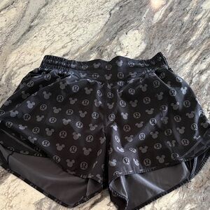 lululemon athletica Black Disney Pattern Athletic Hottie Hot Shorts 6